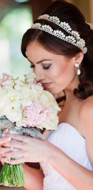 bride modern hairstyle 