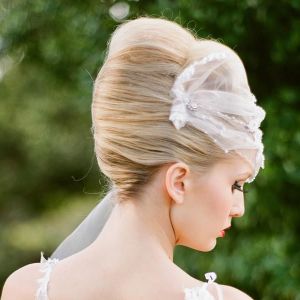 Retro Bride hairstyle