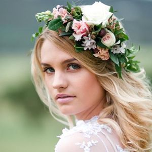 floral crown wedding hairstylist sunshine coast