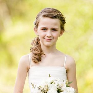 flower girl hairstyle wedding hairdresser sunshine coast flower girl hairstyle wedding hairdresser sunshine coast