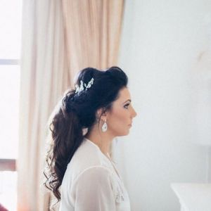 modern bride hairstyle buderim