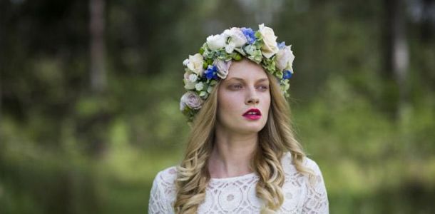 floral crown wedding hairstylist sunshine coast