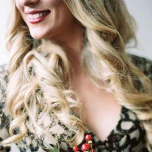 Down hair style for bride Down hair style for bride