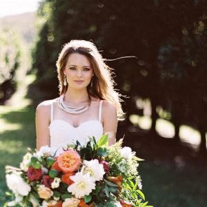 Down hair style for bride Down hair style for bride