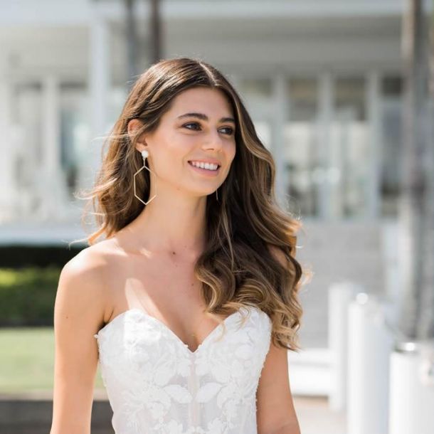 Down hair style for bride Sunshine Coast Down hair style for bride Sunshine Coast